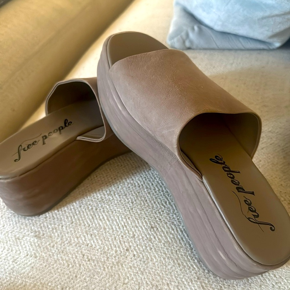 Free people sandels size 8